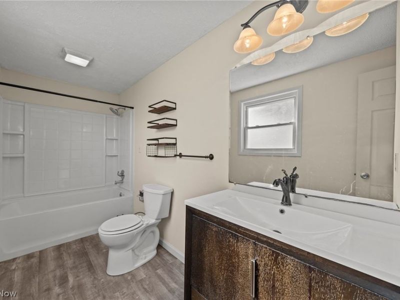 980 E 347th Street, Eastlake, OH 44095 Photo 21
