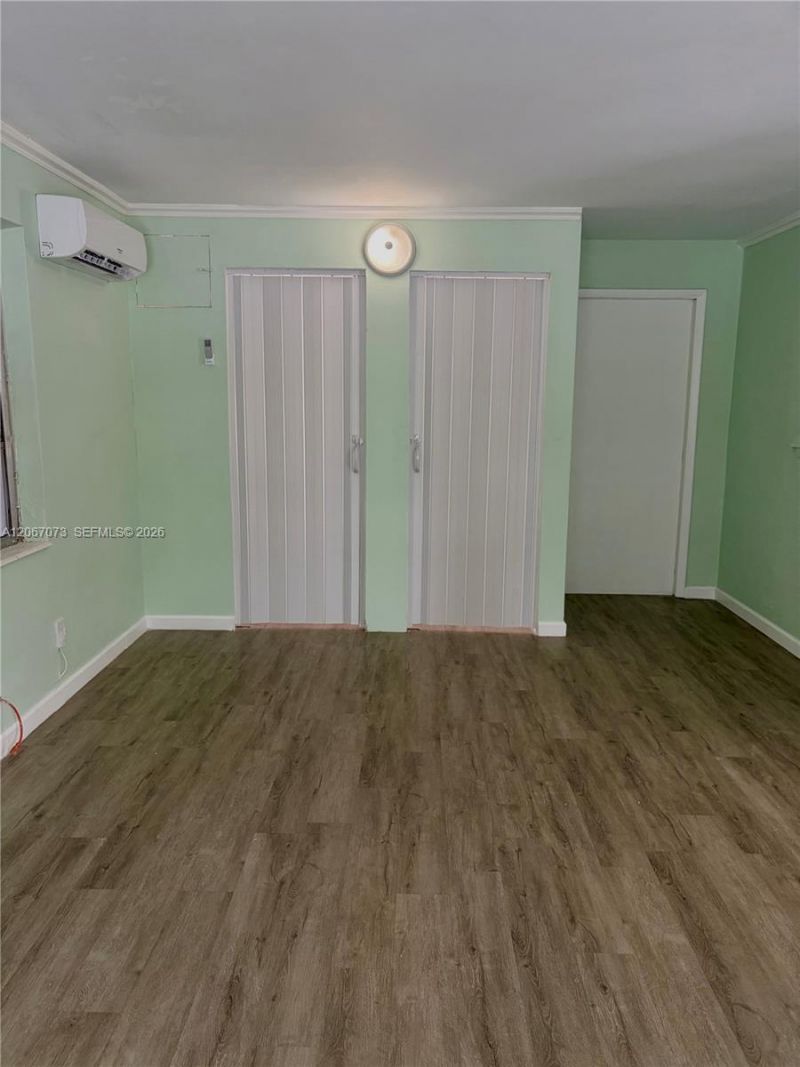 12841 Green Ave , Miami, FL 33167 Photo