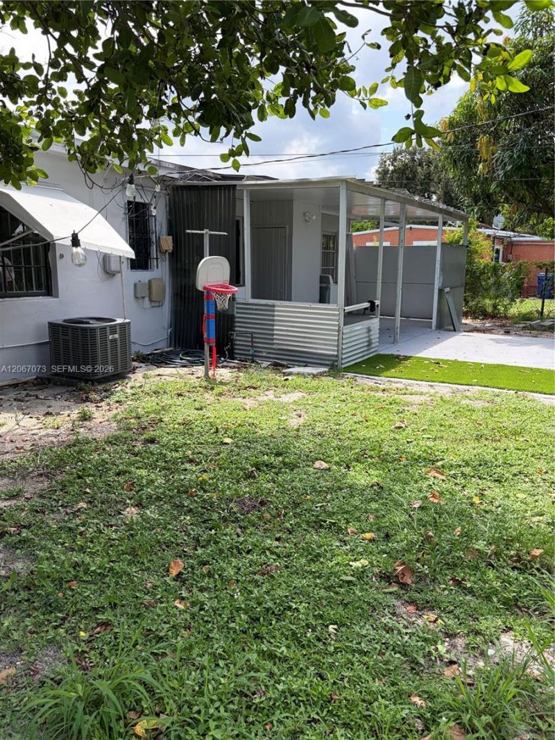 12841 Green Ave , Miami, FL 33167 Photo