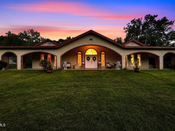 7120 Moccasin Valley Road, Lebanon, VA 24266