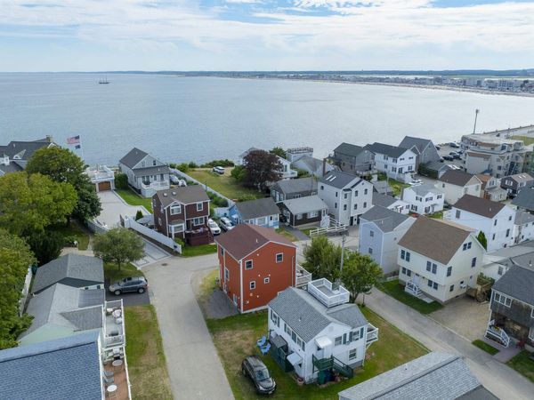 23 Boar's Head Terrace, Hampton, NH 03842