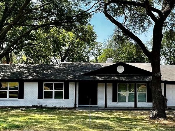 8117 Rush Street, Benbrook, TX 76116