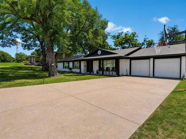 8117 Rush Street, Benbrook, TX 76116