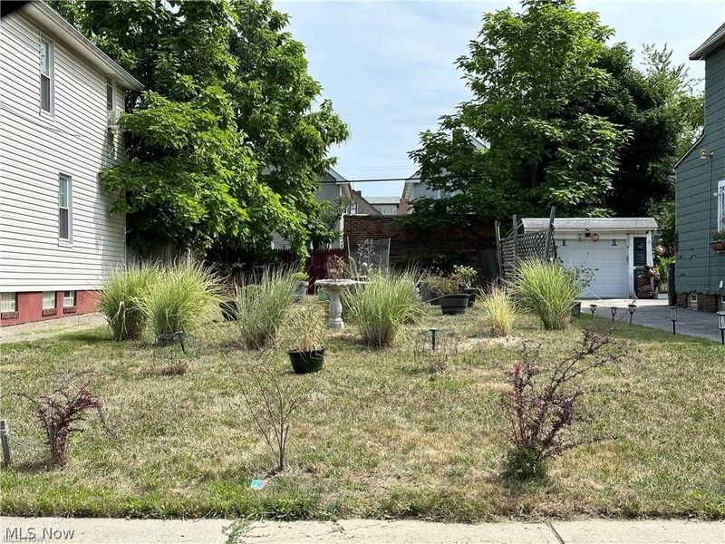 963 Evangeline Road, Cleveland, OH 44110 Photo 1