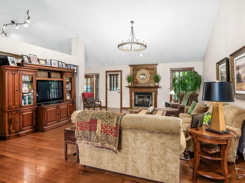 2571 Salyer Court, Powell, OH 43065 Photo 4