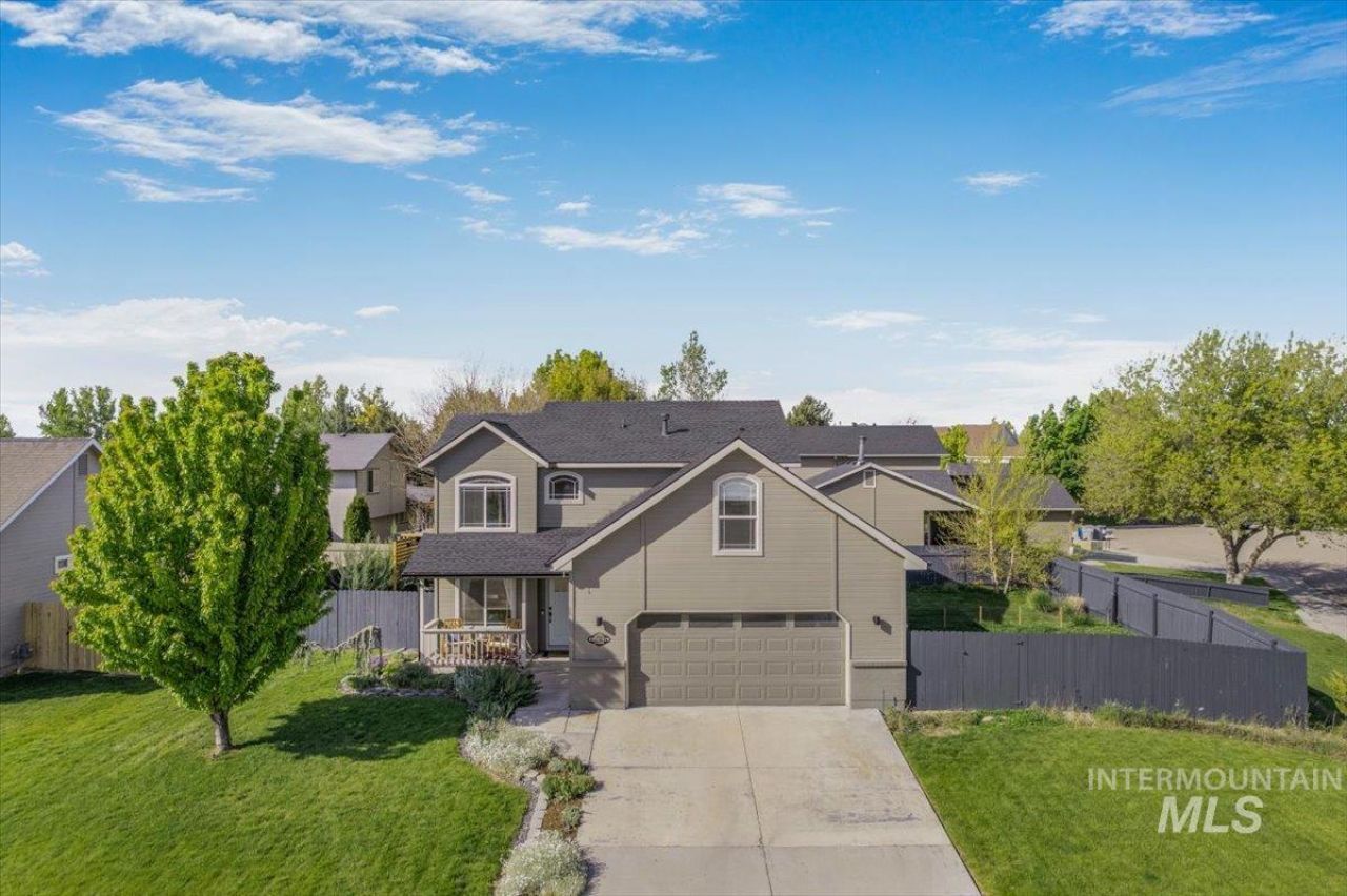 16451 Rainbow Drive, Nampa, ID 83687 Main Photo