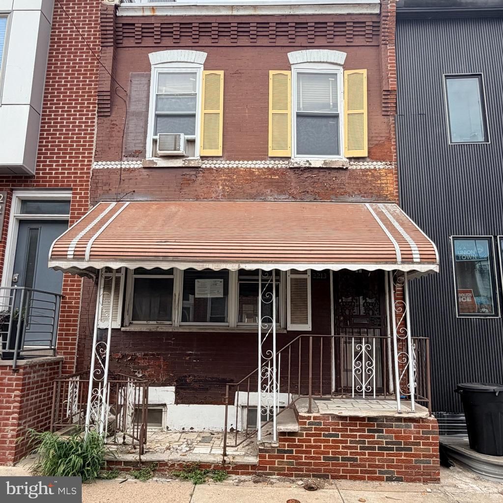 2213 Latona Street, Philadelphia, PA 19146 Main Photo