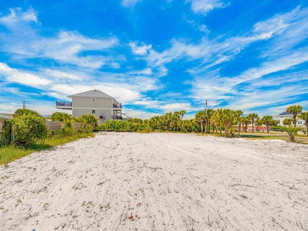 708 Via Deluna Dr, Pensacola Beach, FL 32561
