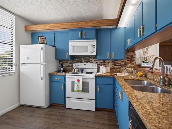 1713 Whitehall Dr , Unit 306, Davie, FL 33324