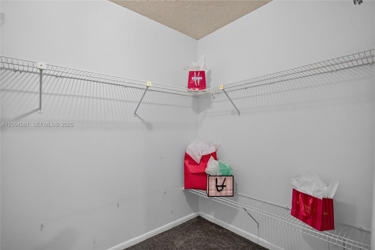 1713 Whitehall Dr , Unit 306, Davie, FL 33324 Photo
