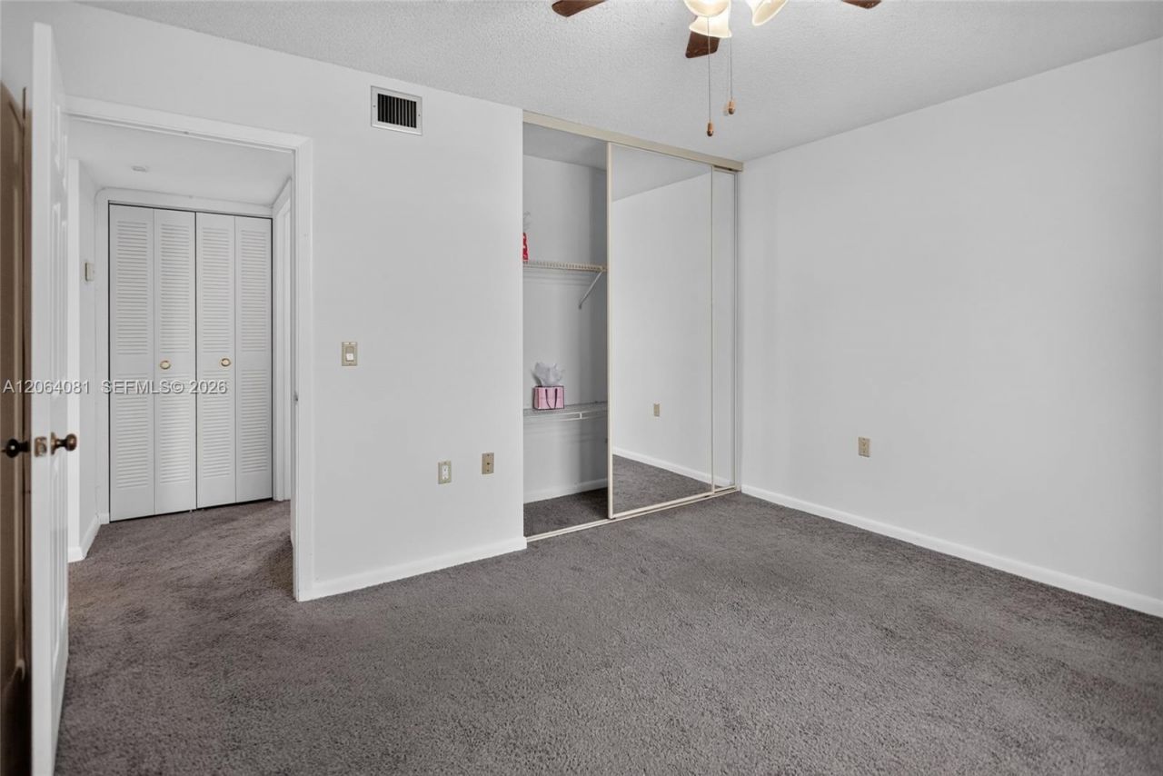 1713 Whitehall Dr , Unit 306, Davie, FL 33324 Photo