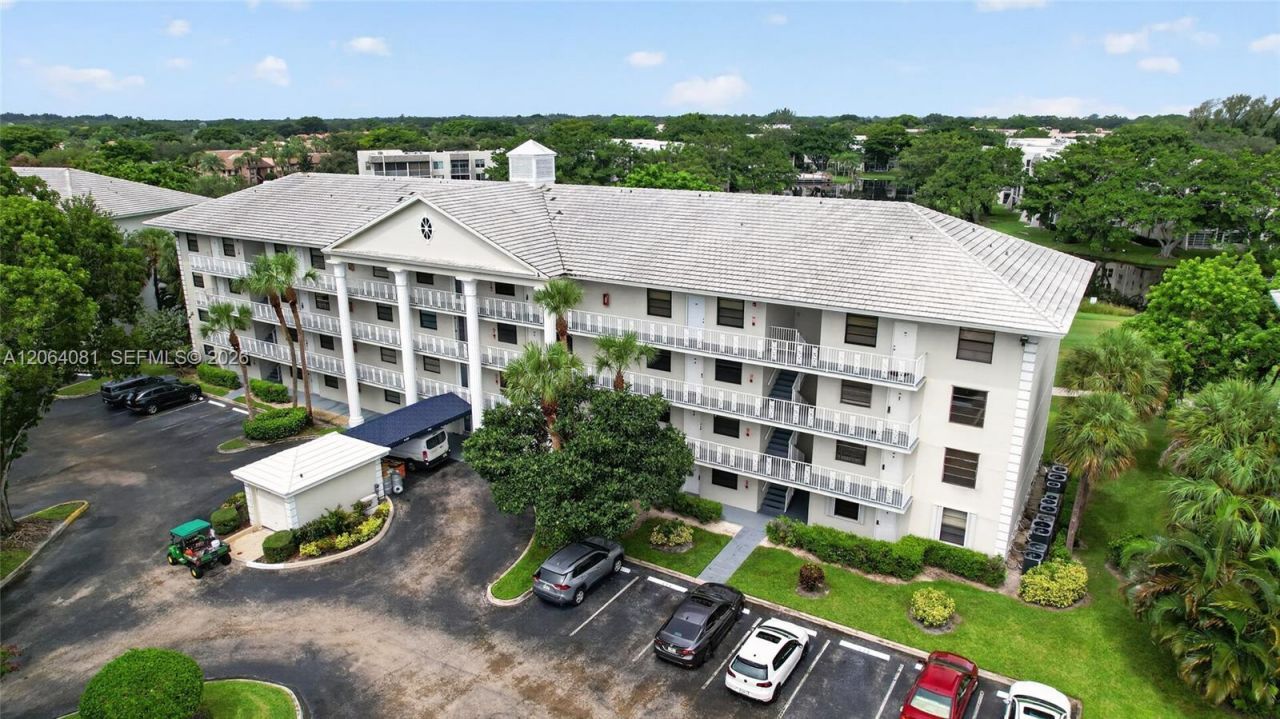 1713 Whitehall Dr , Unit 306, Davie, FL 33324 Photo
