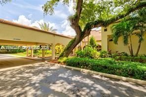 1713 Whitehall Dr , Unit 306, Davie, FL 33324 Photo
