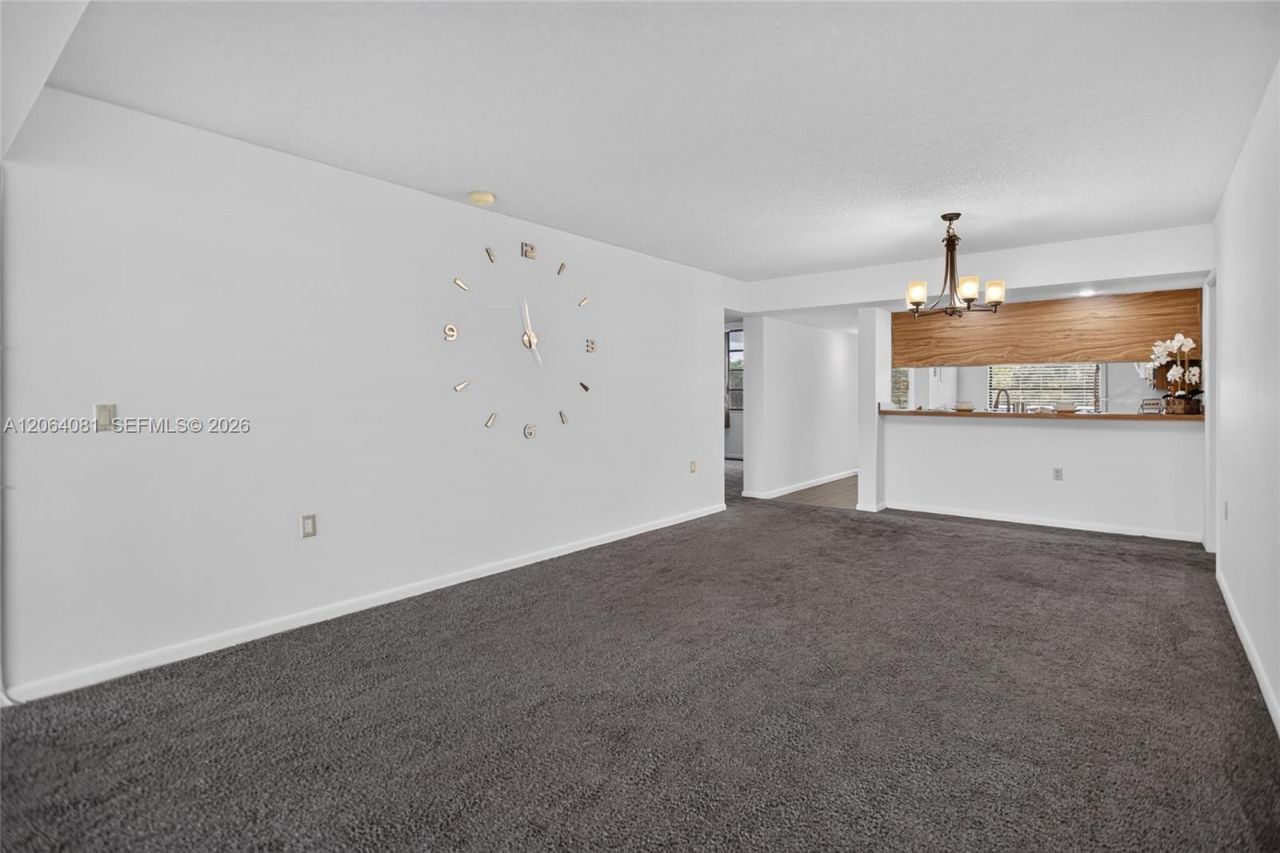 1713 Whitehall Dr , Unit 306, Davie, FL 33324 Photo