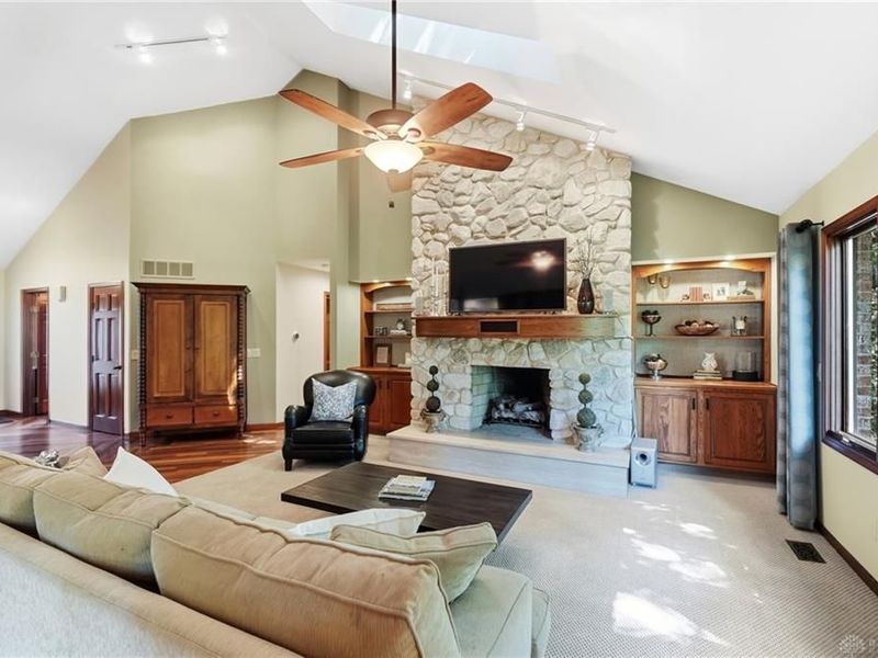 7128 Hunters Creek Drive, Dayton, OH 45459 Photo 12