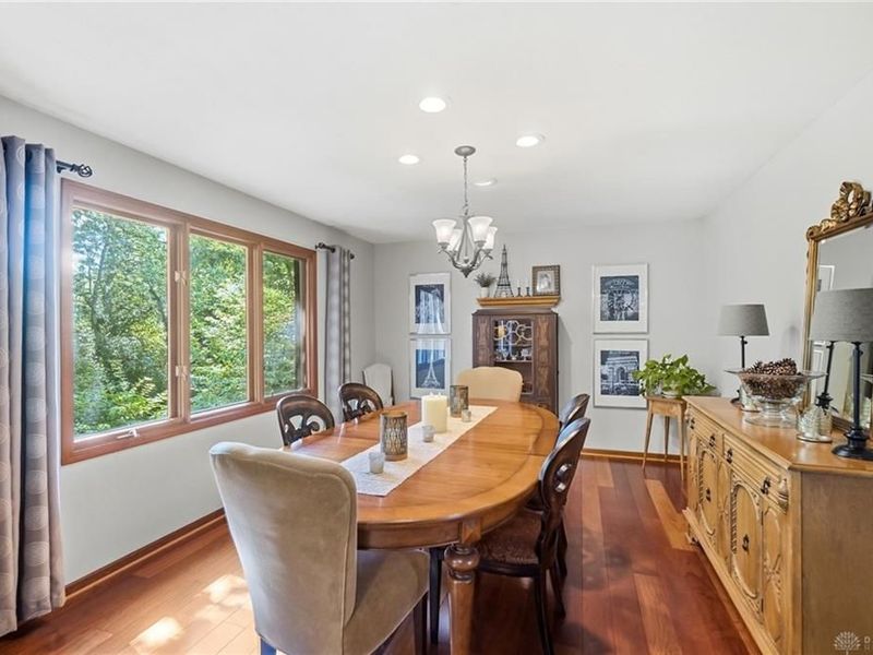 7128 Hunters Creek Drive, Dayton, OH 45459 Photo 14