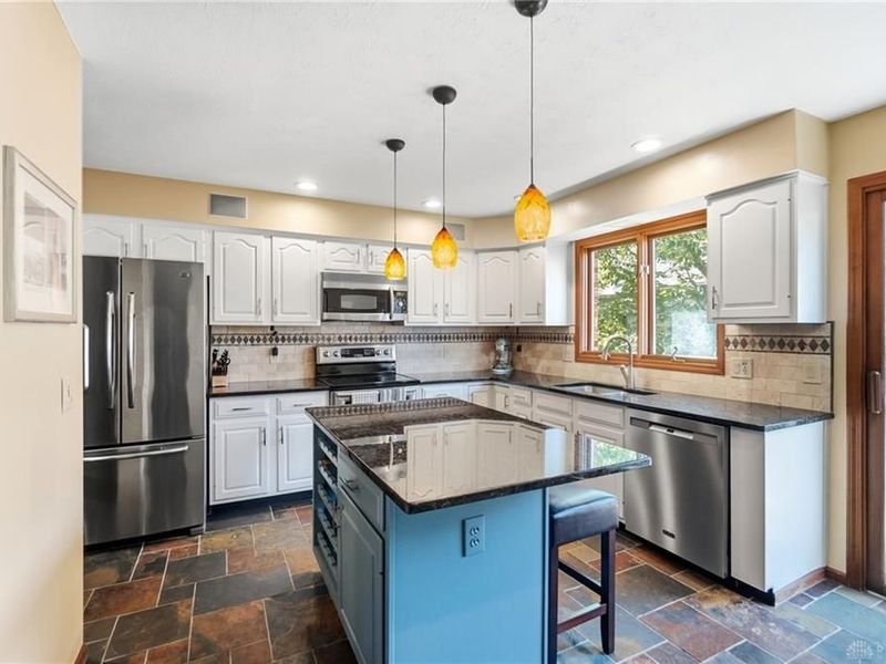 7128 Hunters Creek Drive, Dayton, OH 45459 Photo 16