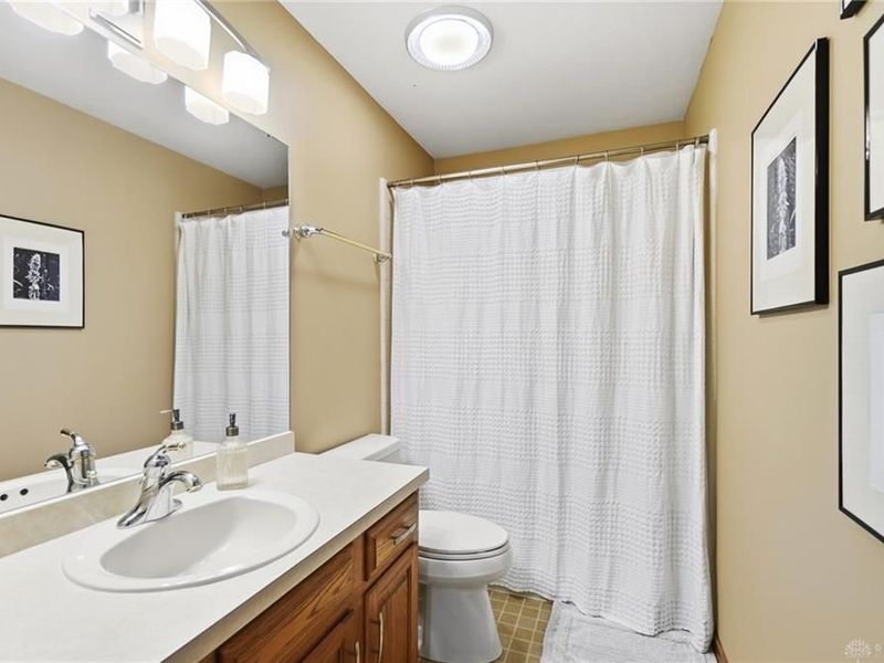 7128 Hunters Creek Drive, Dayton, OH 45459 Photo 48