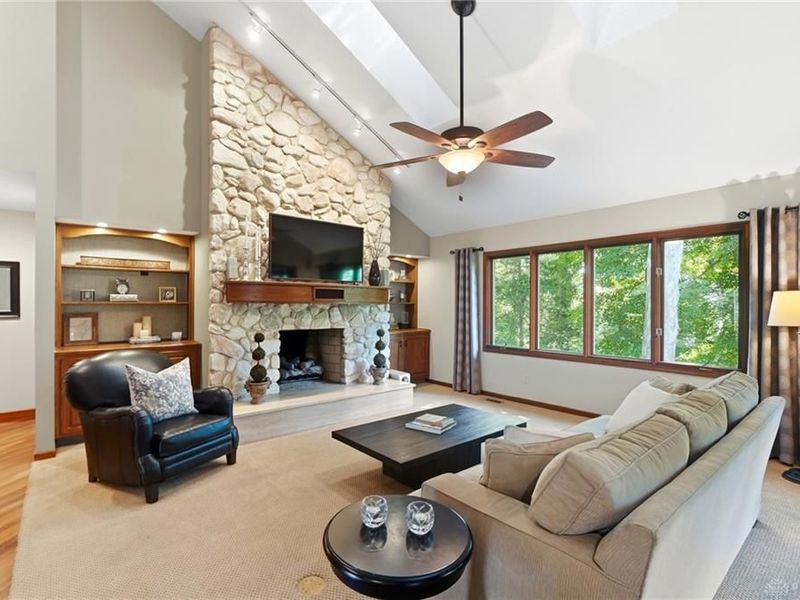 7128 Hunters Creek Drive, Dayton, OH 45459 Photo 9