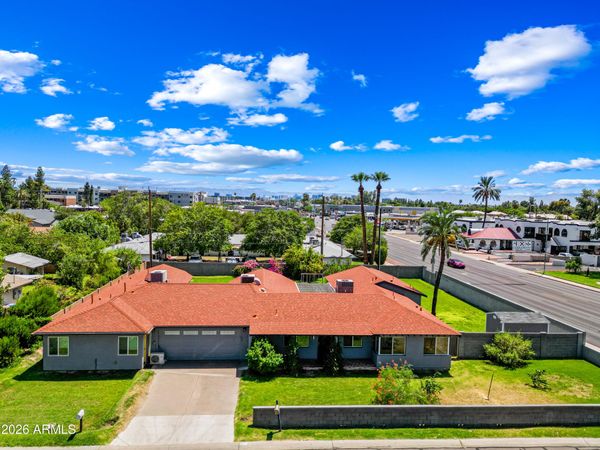 701 E MCLELLAN Boulevard, Phoenix, AZ 85014