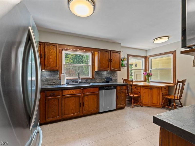 31 Island Drive, Poland, OH 44514 Photo 10