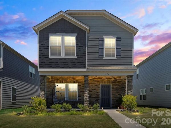 613 Cedar Knoll Circle , Pineville, NC 28134
