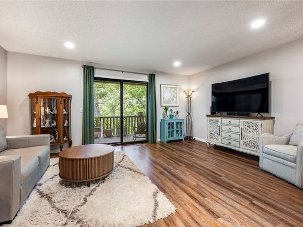 104 Clubhouse Drive , Bella Vista, AR 72715