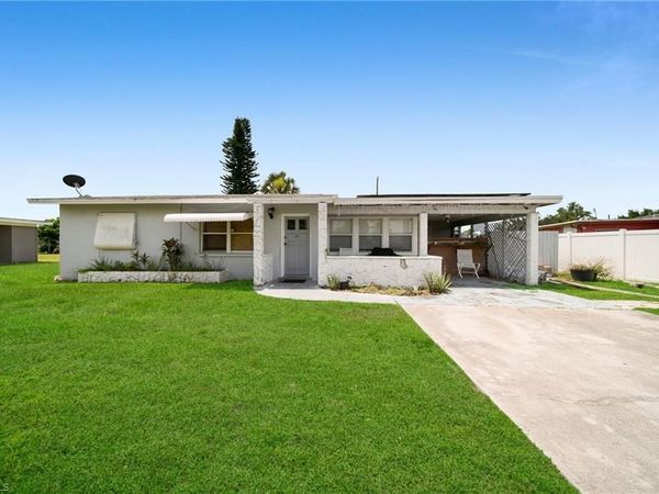 302 E Penn RD , LEHIGH ACRES, FL 33936