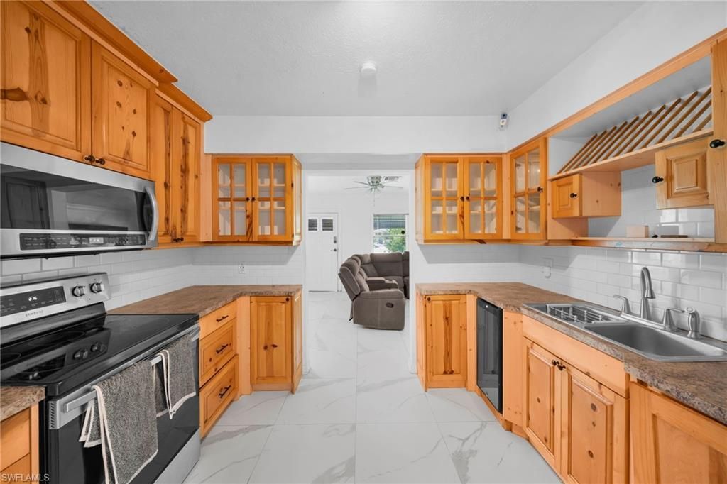 302 E Penn Rd, Lehigh Acres, FL 33936 Photo