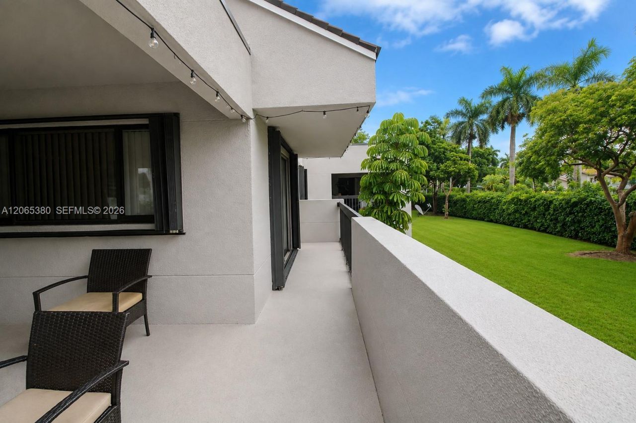 13280 SW 88th Ln , Unit 203-B, Miami, FL 33186 Photo