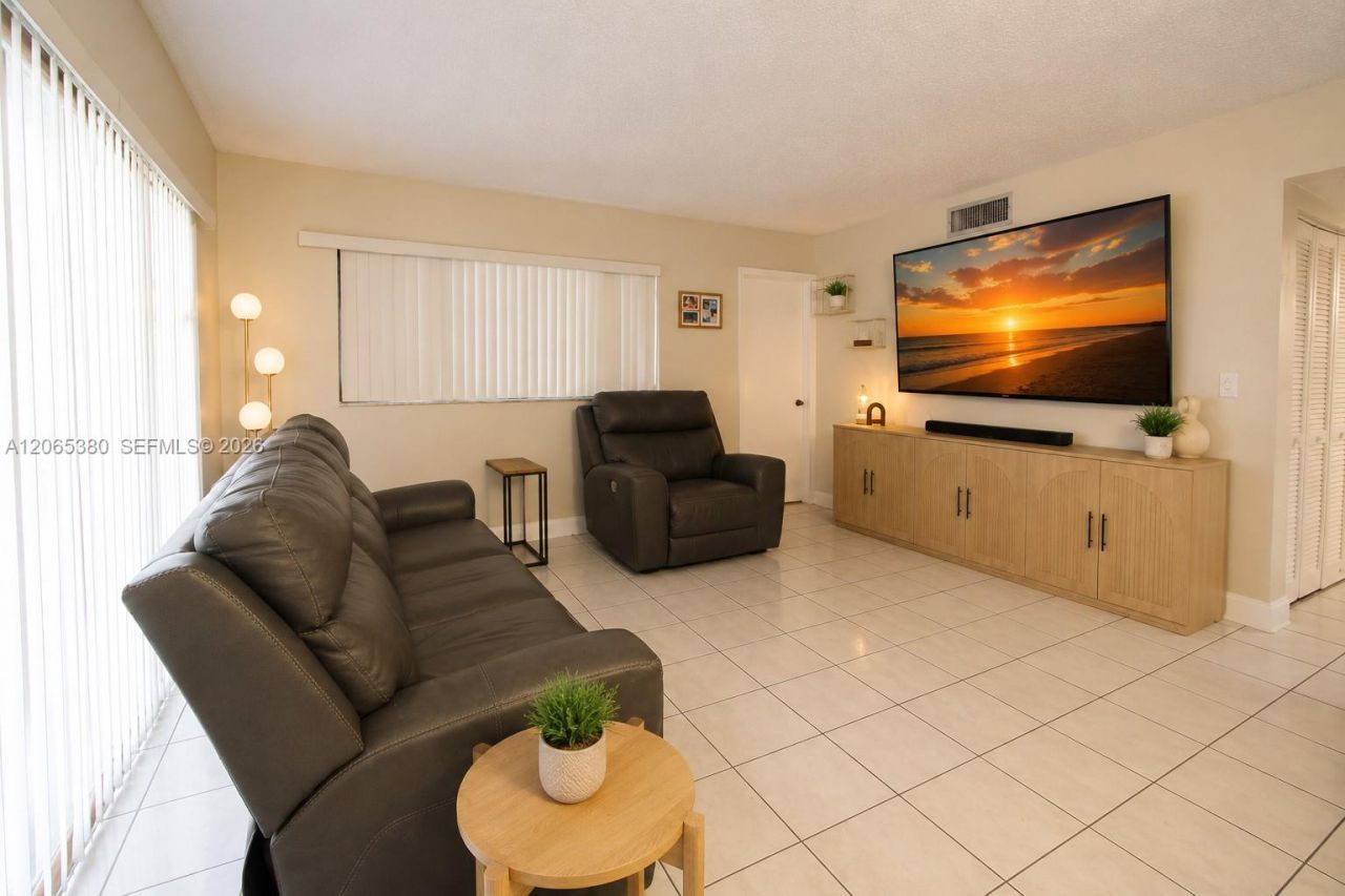 13280 SW 88th Ln , Unit 203-B, Miami, FL 33186 Photo
