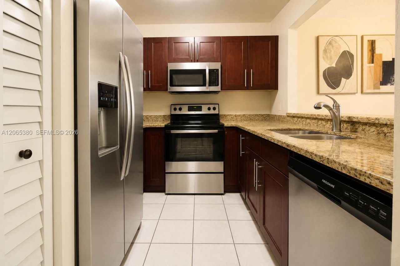 13280 SW 88th Ln , Unit 203-B, Miami, FL 33186 Photo