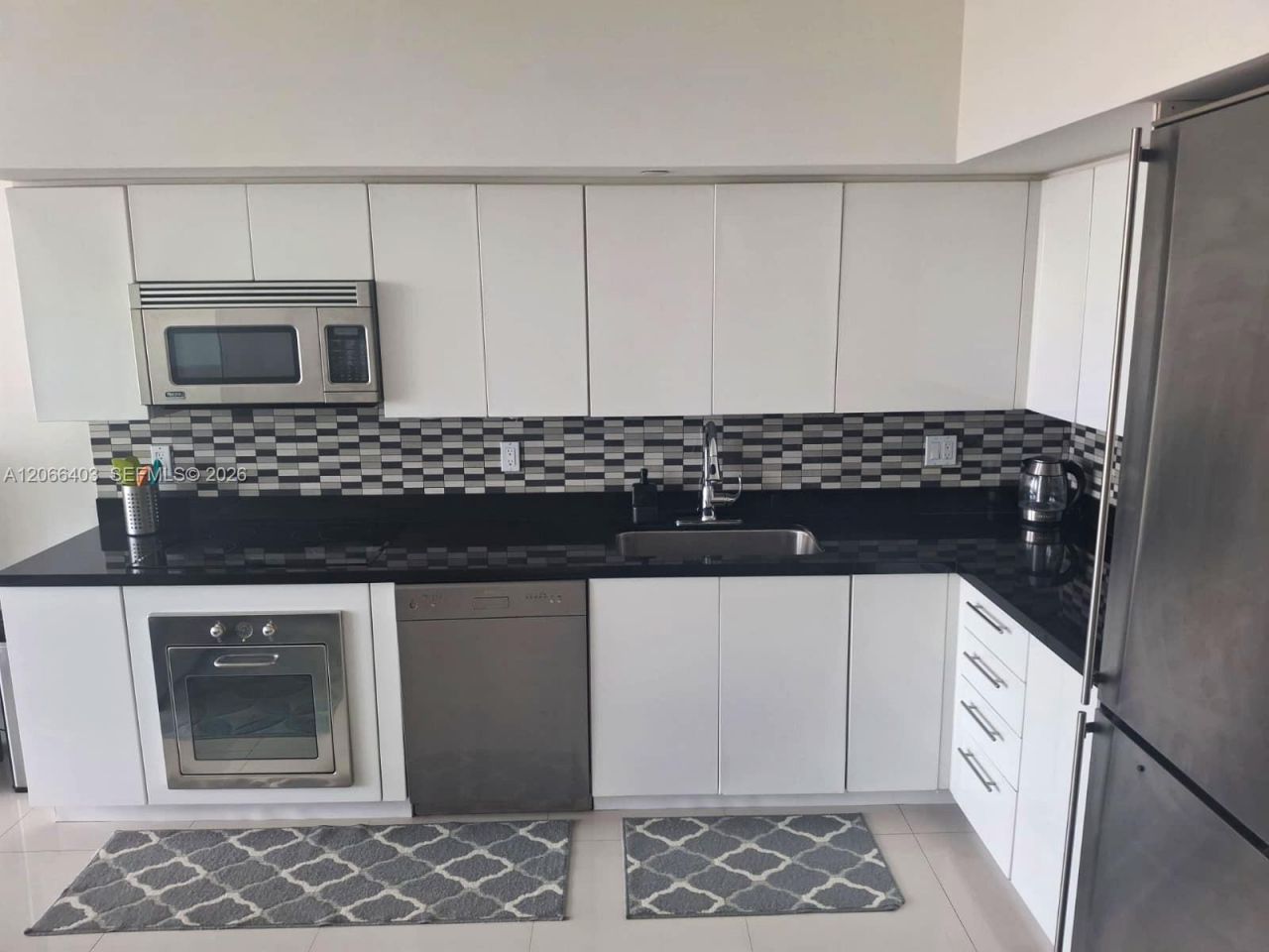 92 SW 3rd St, Unit 3808, Miami, FL 33130 Photo