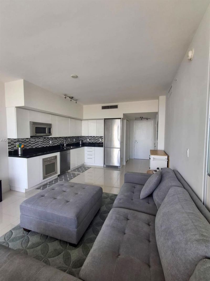 92 SW 3rd St, Unit 3808, Miami, FL 33130 Photo