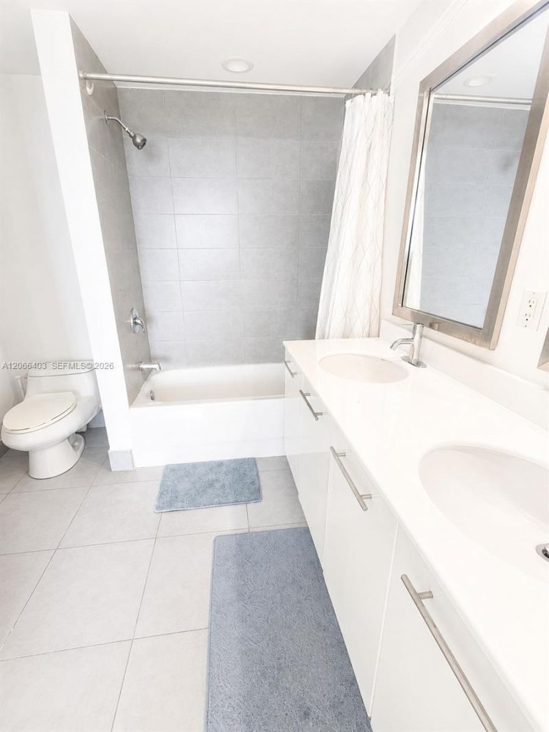 92 SW 3rd St, Unit 3808, Miami, FL 33130 Photo