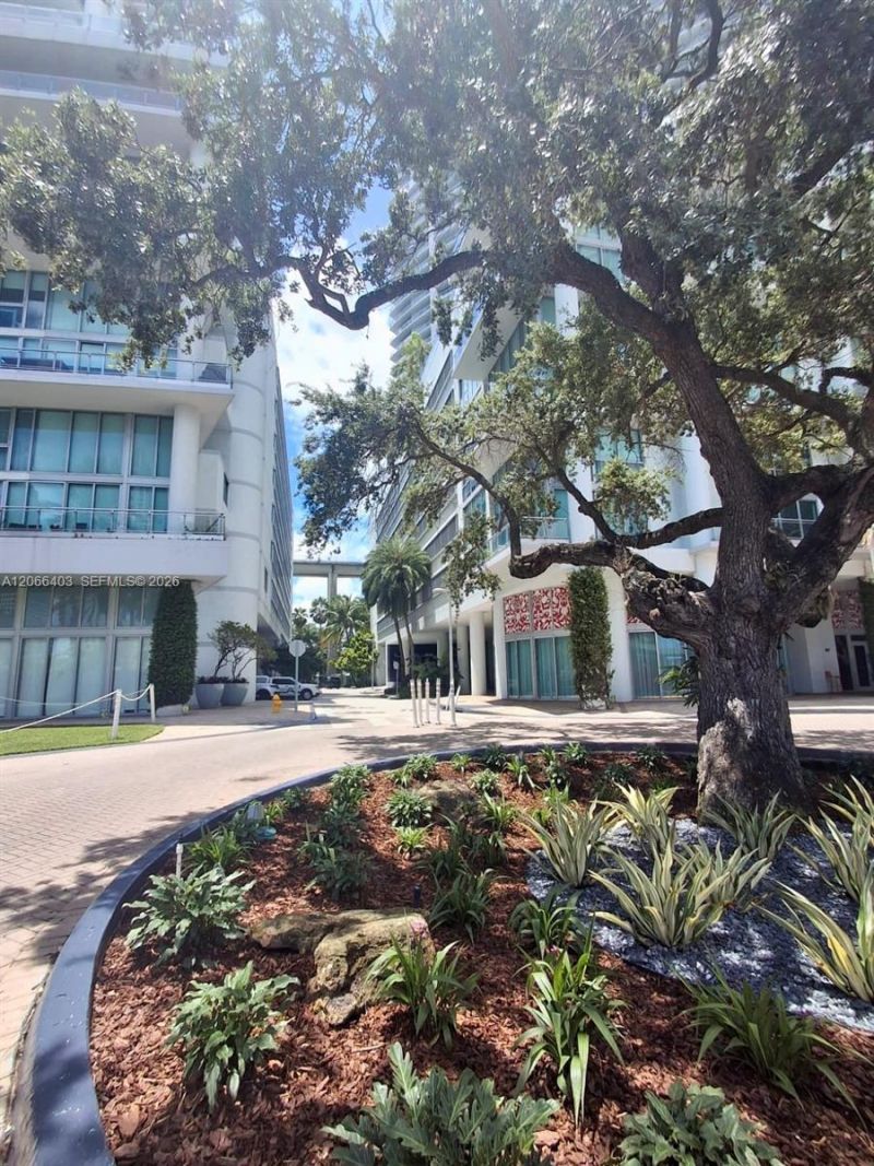 92 SW 3rd St, Unit 3808, Miami, FL 33130 Photo