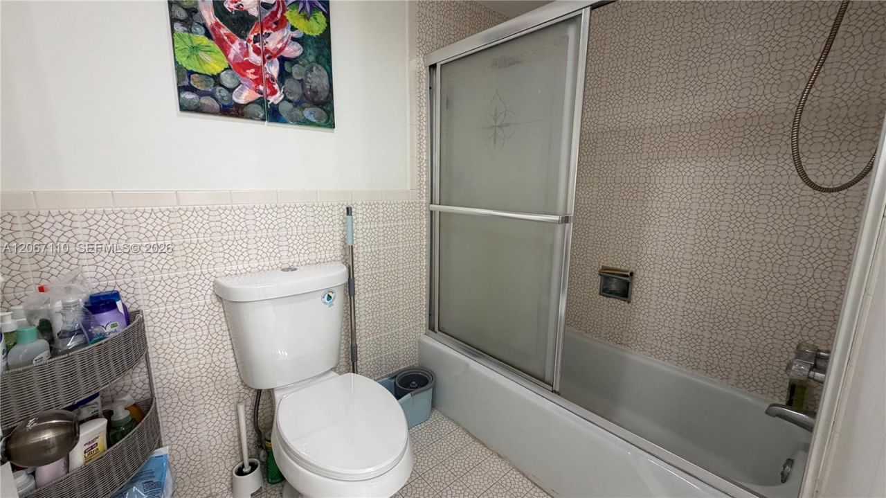 1825 S Ocean Dr, Unit 509, Hallandale Beach, FL 33009 Photo