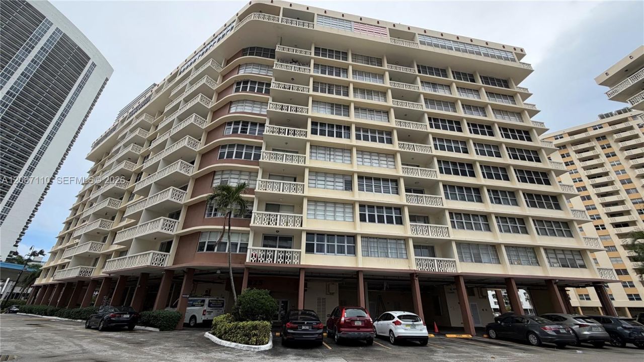 1825 S Ocean Dr, Unit 509, Hallandale Beach, FL 33009 Photo