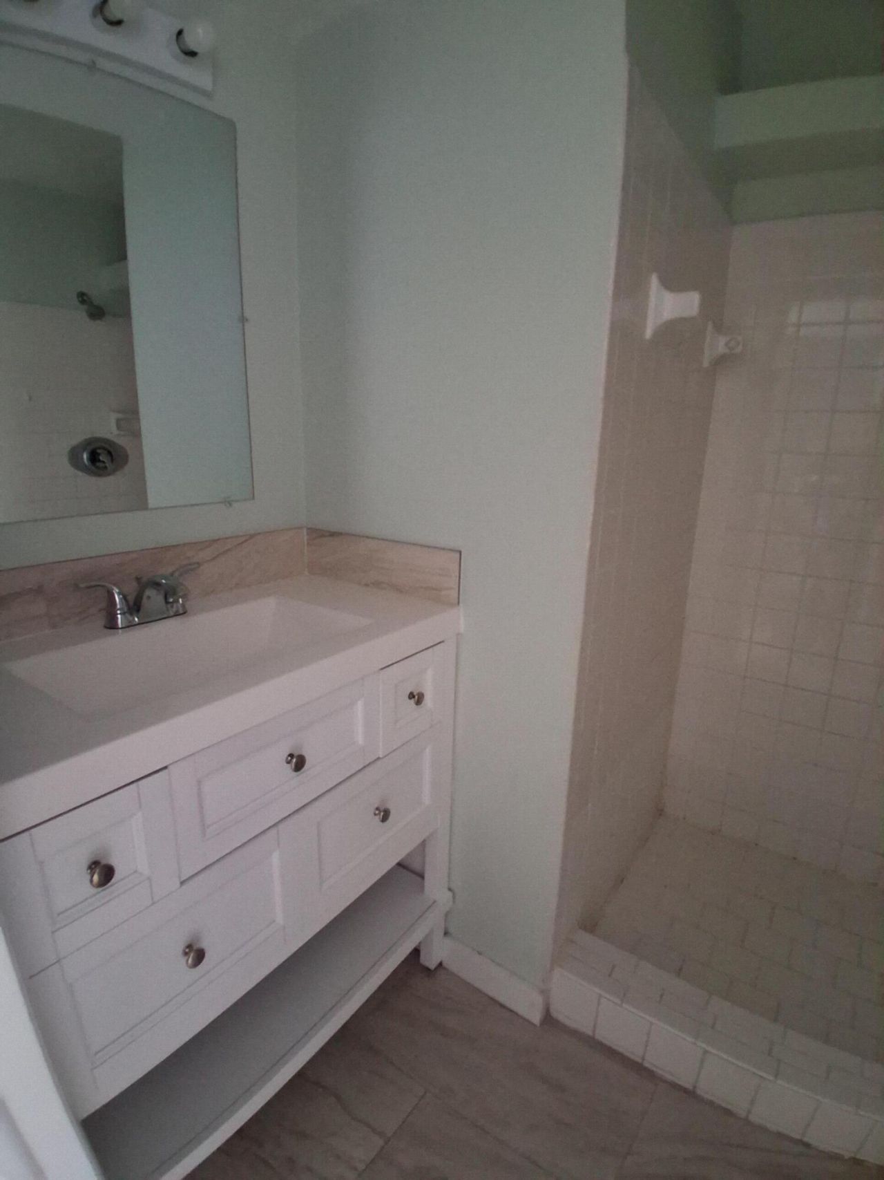 1822 Abbey Road, Unit 108, West Palm Beach, FL 33415 Photo