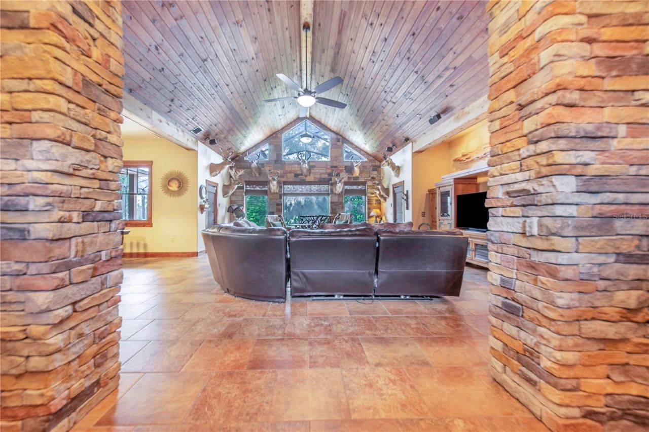 1617 Horseshoe Creek Road, Davenport, FL 33837 Photo