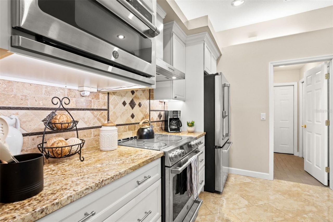 5501 Stag Thicket Lane, Palm Harbor, FL 34685 Photo