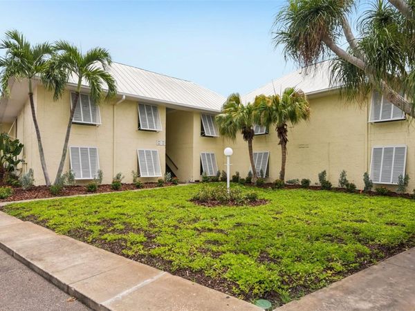 7300 SUNSHINE SKYWAY LANE , Unit 206, ST PETERSBURG, FL 33711