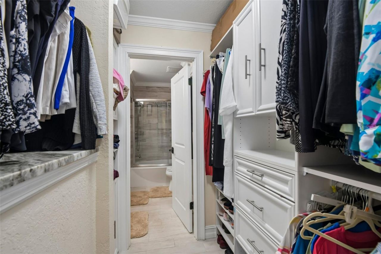 7300 Sunshine Skyway Lane, Unit 206, Saint Petersburg, FL 33711 Photo