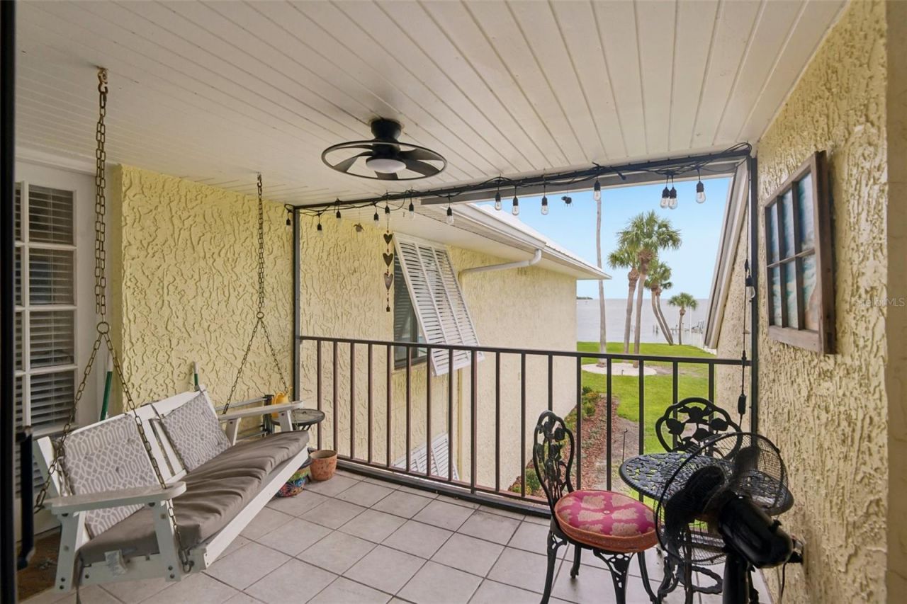 7300 Sunshine Skyway Lane, Unit 206, Saint Petersburg, FL 33711 Photo