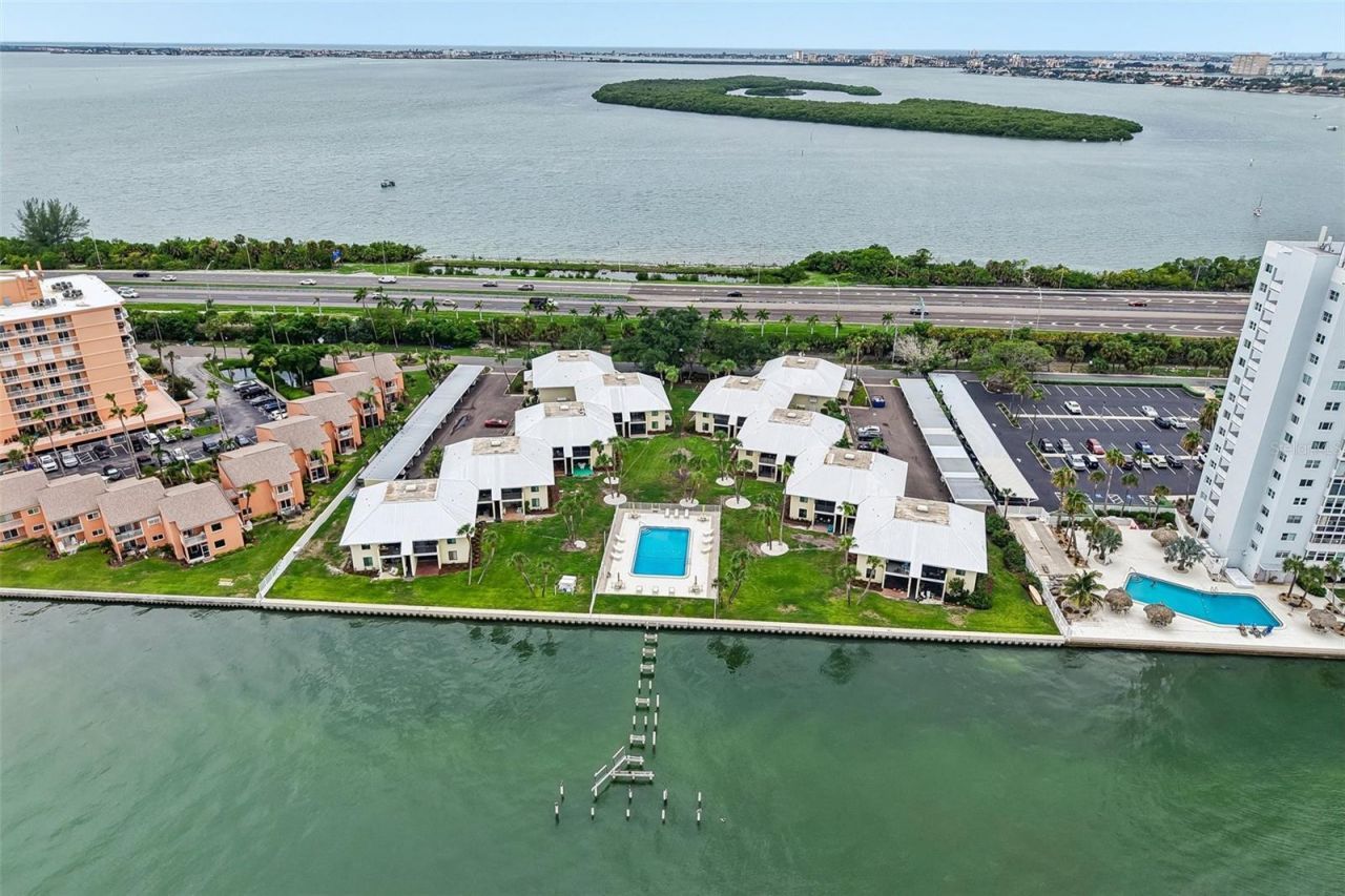 7300 Sunshine Skyway Lane, Unit 206, Saint Petersburg, FL 33711 Photo