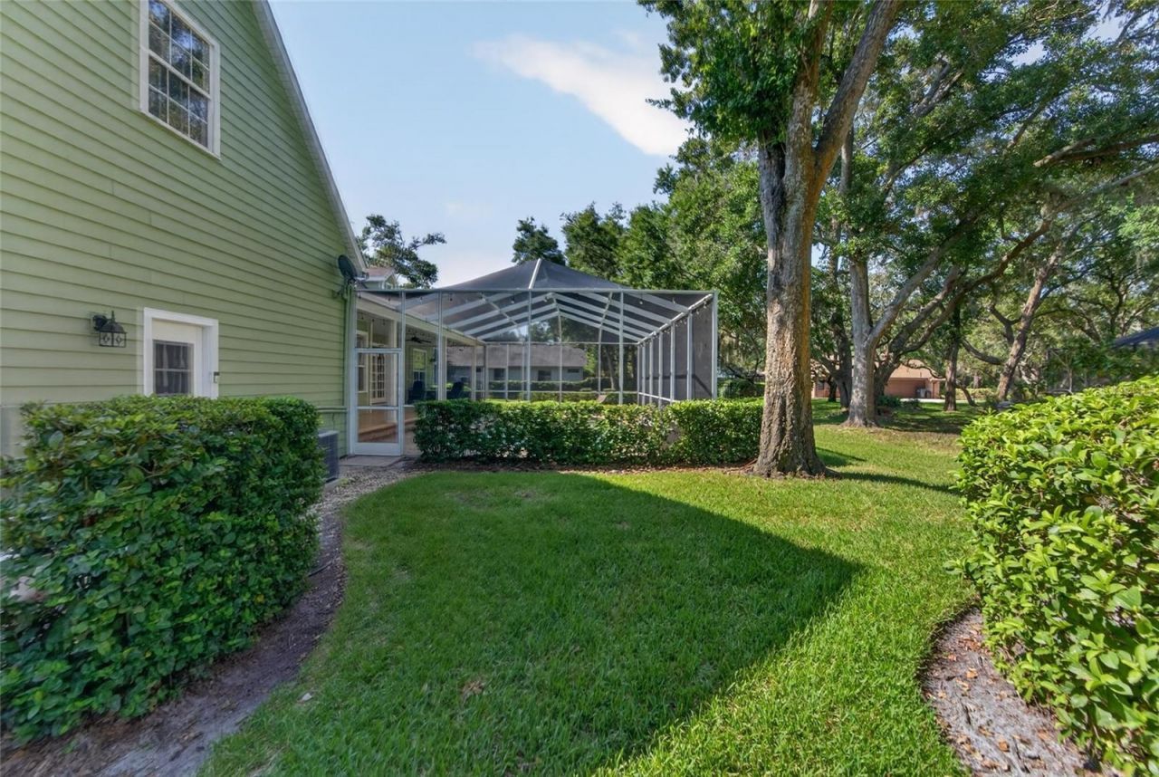 2928 Chelsea Woods Drive, Valrico, FL 33596 Photo