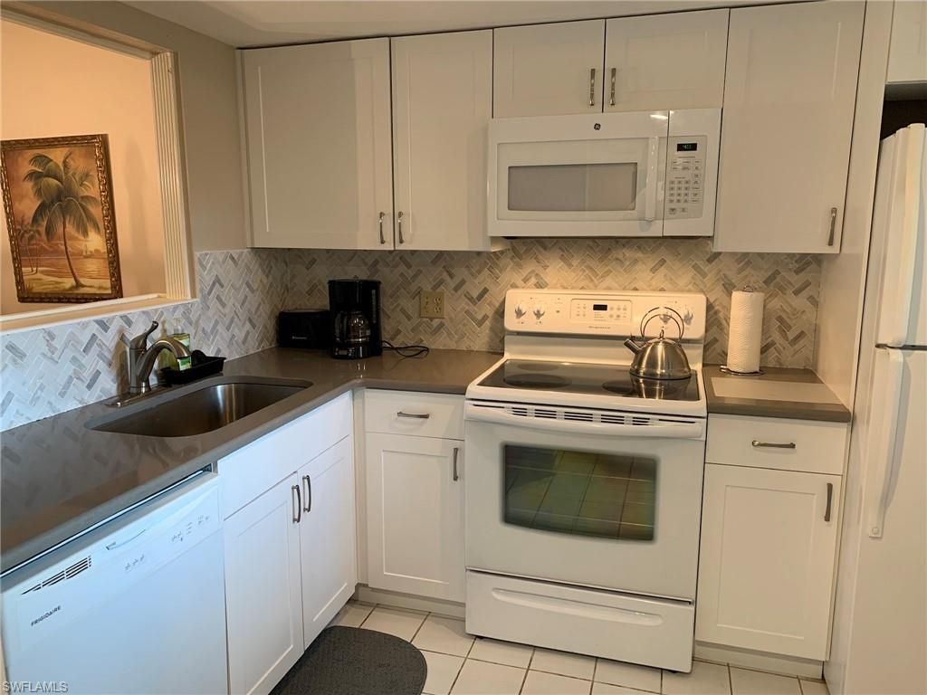 1004 Manatee Rd , Unit H204, Naples, FL 34114 Photo
