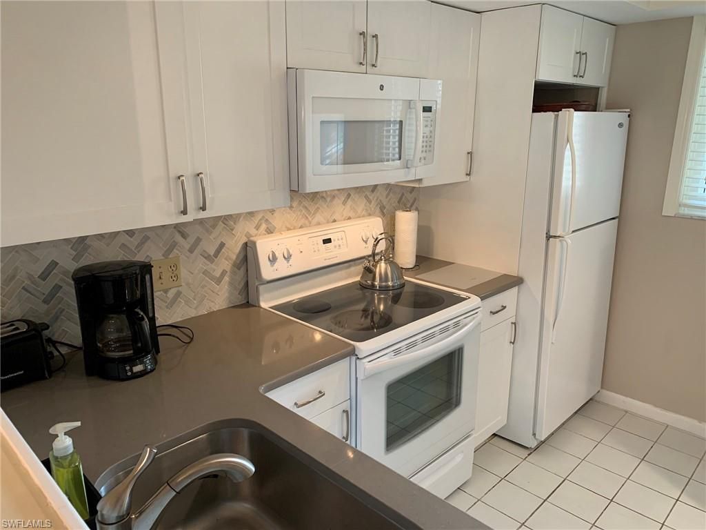 1004 Manatee Rd , Unit H204, Naples, FL 34114 Photo