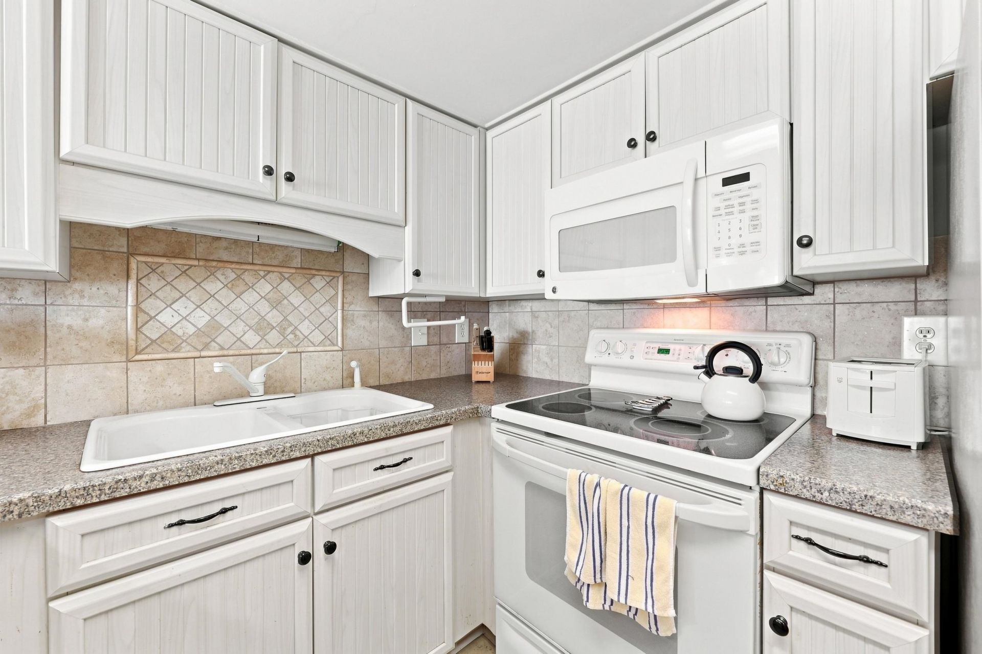 2501 S Ocean Blvd. Photo 11