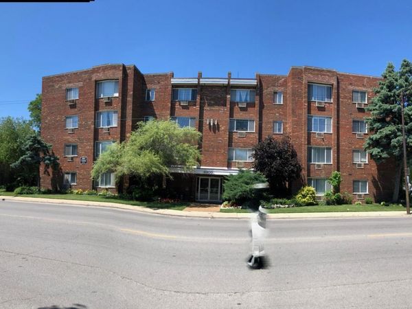 6300 W Irving Park Road, Unit 401, Chicago, IL 60634